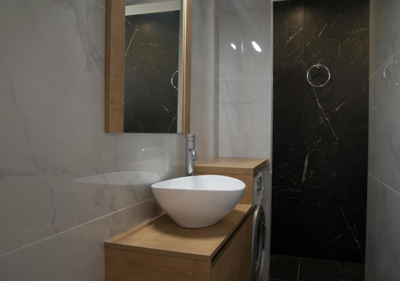 Sia Mare Apartment Kalivia Thorikou Bagian luar foto