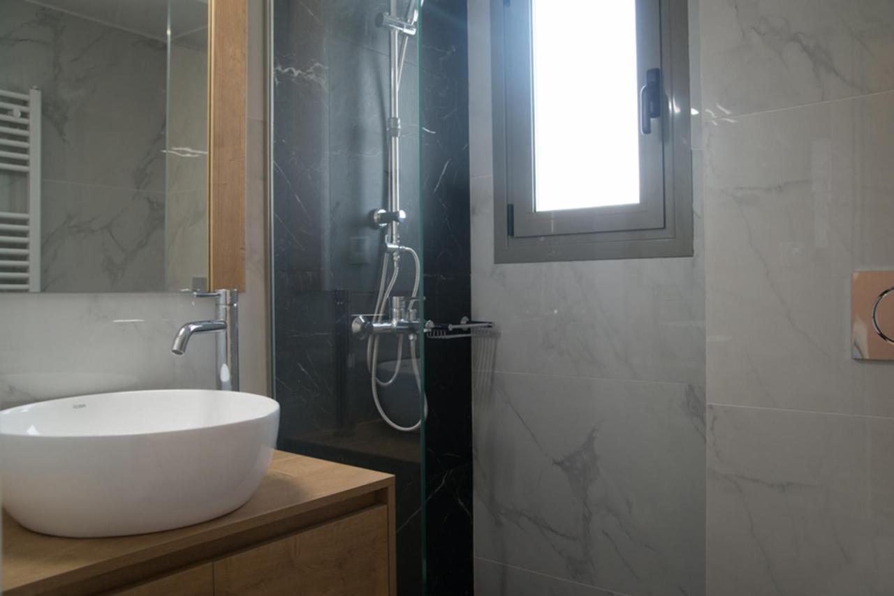 Sia Mare Apartment Kalivia Thorikou Bagian luar foto